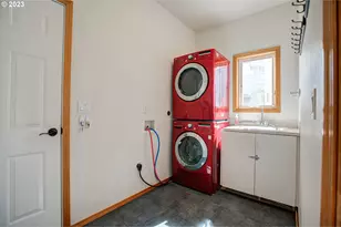 1495 NE Zachary St, Hillsboro, OR 97124 - Photo 20