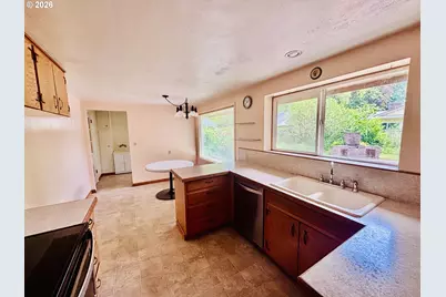 45 Rustic Pl, Eugene, OR 97401 - Photo 8