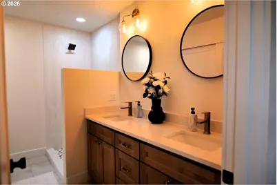 5682 SE Byron Ct, Milwaukie, OR 97267 - Photo 10
