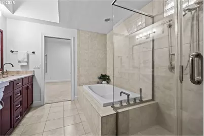 604 SW Arboretum Cir, Portland, OR 97221 - Photo 30