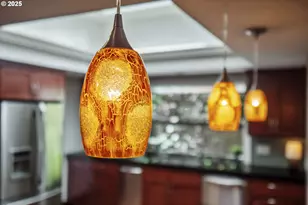 604 SW Arboretum Cir, Portland, OR 97221 - Photo 16