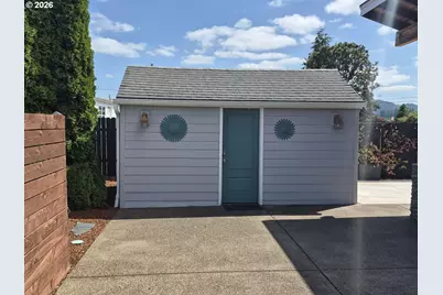 355 Central Ave, Lebanon, OR 97355 - Photo 10