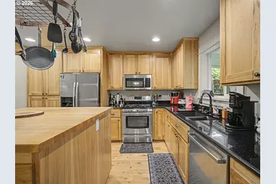 18377 Davis St, Sandy, OR 97055 - Photo 22