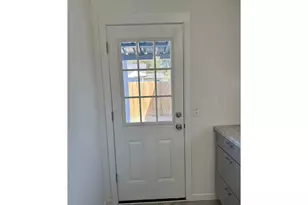 970 W 10th Ave, Junction City, OR 97448 - Photo 12