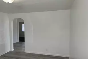 970 W 10th Ave, Junction City, OR 97448 - Photo 8