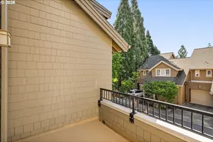 10209 NW Village Heights Dr, Portland, OR 97229 - Photo 6