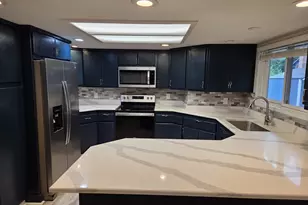 3512 SE Harlow Ct, Troutdale, OR 97060 - Photo 4