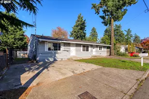 11751 SE Oak St, Portland, OR 97216 - Photo 2
