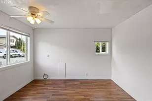 215 E 2nd Ave, Riddle, OR 97469 - Photo 16