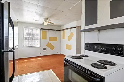 215 E 2nd Ave, Riddle, OR 97469 - Photo 40