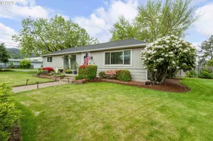 488 W Broccoli St, Roseburg, OR 97471 - Photo 44