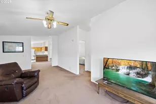 1949 SE Palmquist Rd, Gresham, OR 97080 - Photo 16