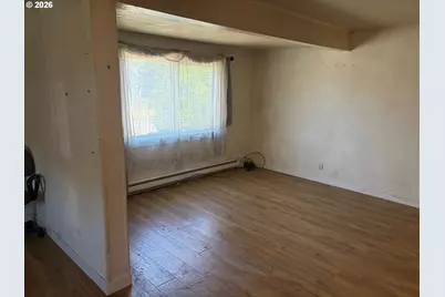 1726 W 9th Pl, Eugene, OR 97402 - Photo 8