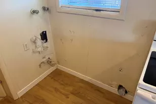 1726 W 9th Pl, Eugene, OR 97402 - Photo 6