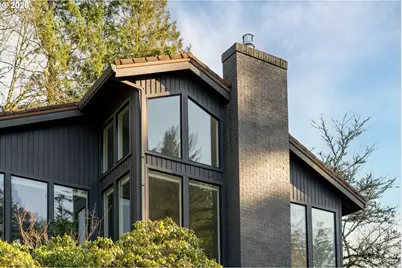 10002 SW Balmer Cir, Portland, OR 97219 - Photo 44