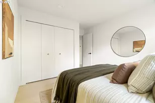 10002 SW Balmer Cir, Portland, OR 97219 - Photo 38