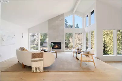 10002 SW Balmer Cir, Portland, OR 97219 - Photo 6