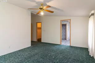 30683 Spring Ct, Hermiston, OR 97838 - Photo 8