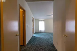 30683 Spring Ct, Hermiston, OR 97838 - Photo 6