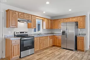 3831 Pacific Ave, Forest Grove, OR 97116 - Photo 6