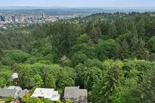 3322 SW Evergreen Terrace, Portland, OR 97205 - Photo 40