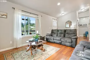 622 SE 4th Ave, Mill City, OR 97360 - Photo 18