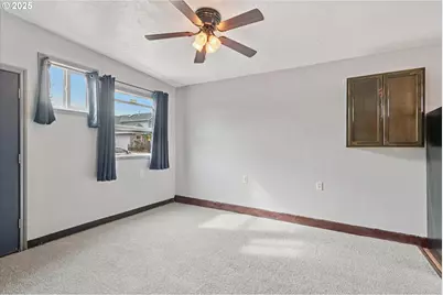 1751 SE 162nd Ave, Portland, OR 97233 - Photo 26