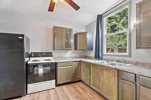 1751 SE 162nd Ave, Portland, OR 97233 - Photo 28