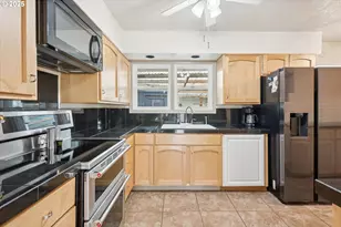 1751 SE 162nd Ave, Portland, OR 97233 - Photo 14
