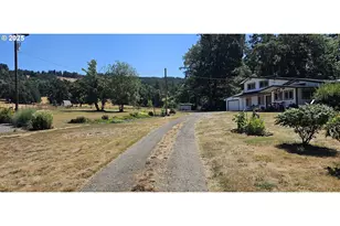 524 Azalea Dr, Elkton, OR 97436 - Photo 4