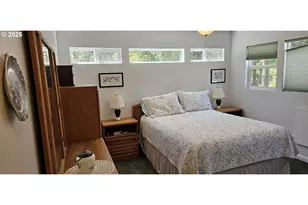 524 Azalea Dr, Elkton, OR 97436 - Photo 24