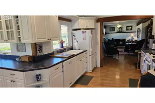 524 Azalea Dr, Elkton, OR 97436 - Photo 14