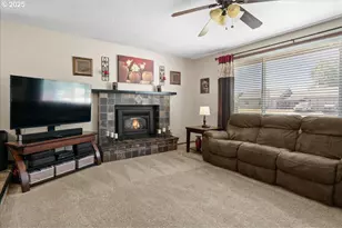 4411 NE Buttercup Ct, Salem, OR 97305 - Photo 8