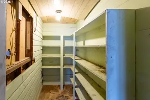 104 1st St, Klickitat, WA 98628 - Photo 16