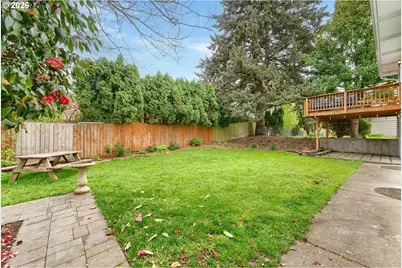 909 NW 49th St, Vancouver, WA 98663 - Photo 16