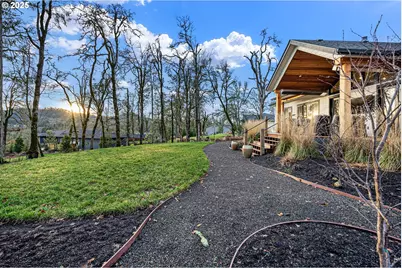 683 Oak St, Springfield, OR 97477 - Photo 44