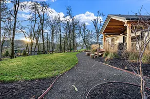 683 Oak St, Springfield, OR 97477 - Photo 44