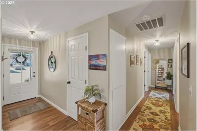 1555 S Justice St, Salem, OR 97306 - Photo 8