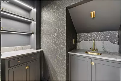 1415 S Military Rd, Portland, OR 97219 - Photo 12