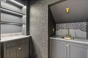 1415 S Military Rd, Portland, OR 97219 - Photo 12