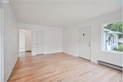 1034 16th Ave, Longview, WA 98632 - Photo 6