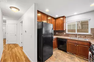 3368 N Russet St, Portland, OR 97217 - Photo 10