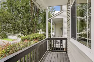 2718 NW 117th Cir, Vancouver, WA 98685 - Photo 2