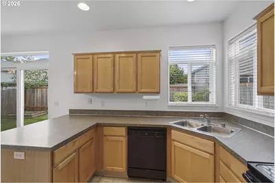 2718 NW 117th Cir, Vancouver, WA 98685 - Photo 12