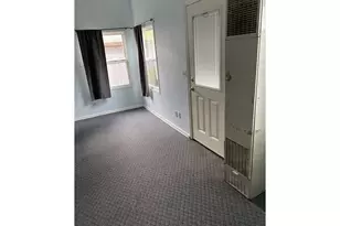 4320 SE Hawthorne Blvd, Portland, OR 97215 - Photo 4