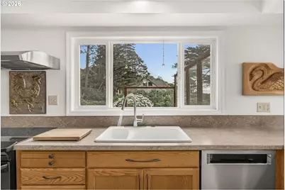 95631 S Highway 101, Yachats, OR 97498 - Photo 26