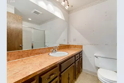 912 NW Oakwood Cir, McMinnville, OR 97128 - Photo 8