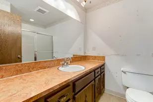 912 NW Oakwood Cir, McMinnville, OR 97128 - Photo 8