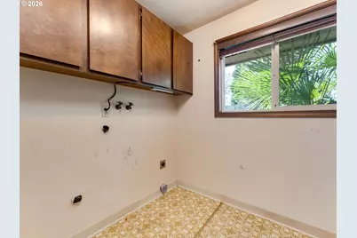 912 NW Oakwood Cir, McMinnville, OR 97128 - Photo 26