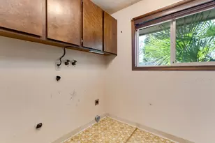 912 NW Oakwood Cir, McMinnville, OR 97128 - Photo 26